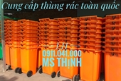 Thùng rác màu cam có sẵn số lượng lớn 